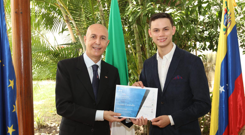 Ganador de la segunda edición de Fare Cinema fue homenajeado en la Residencia del embajador de Italia